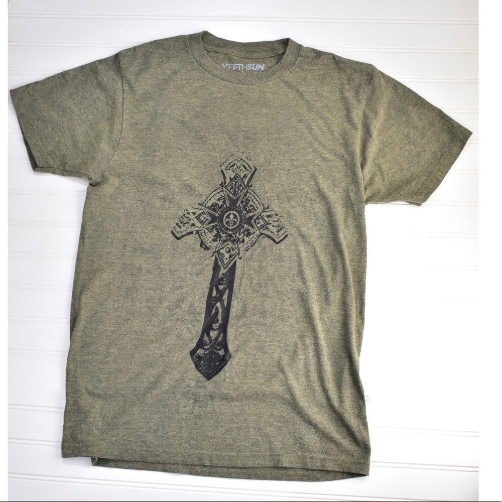 Sale Fifth Sun Men’s Size small TShirt